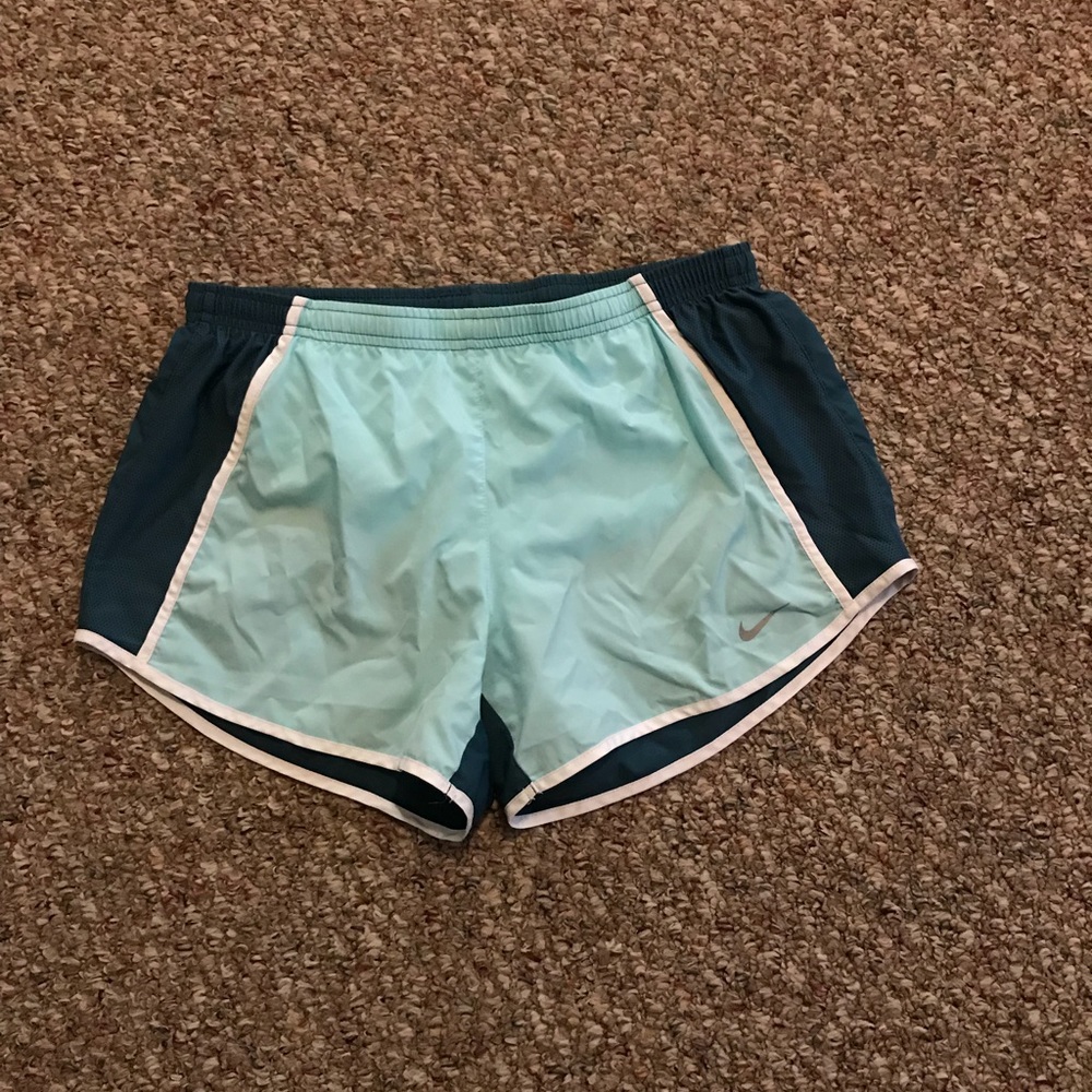 Nike shorts size small